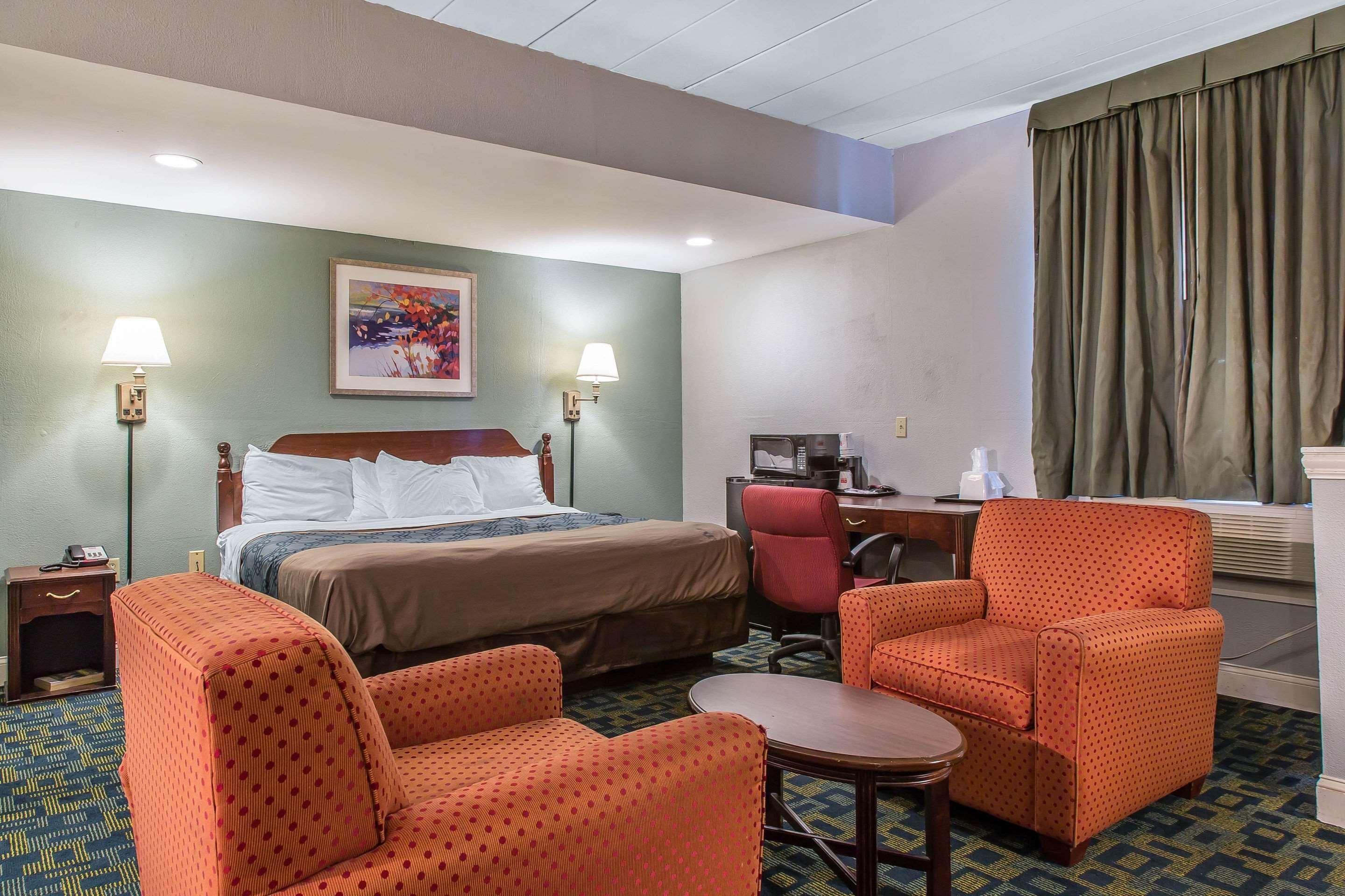 Econo Lodge Cranston - Providence Esterno foto