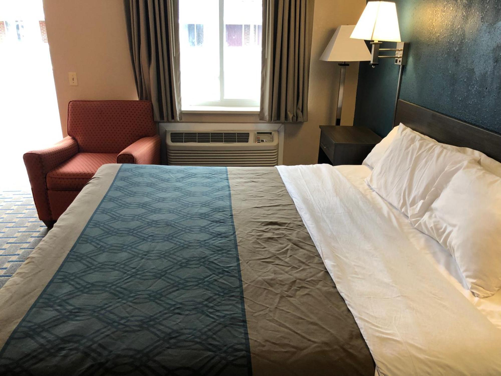 Econo Lodge Cranston - Providence Esterno foto